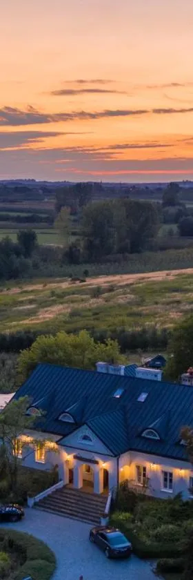 Dwór na Wichrowym Wzgórzu，位于Przybysławice的酒店