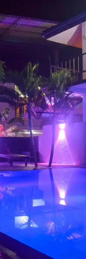 Lion Resort，位于波隆纳鲁沃的酒店