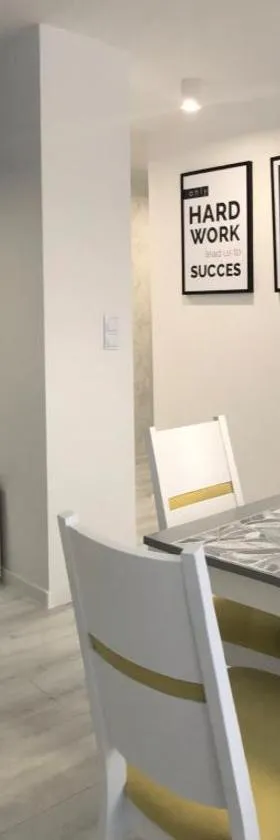 Apartament 44m2 w centrum，位于图霍拉的酒店