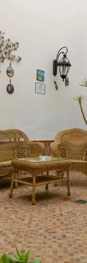 埃斯科里巴诺广场酒店，位于莫格尔的酒店