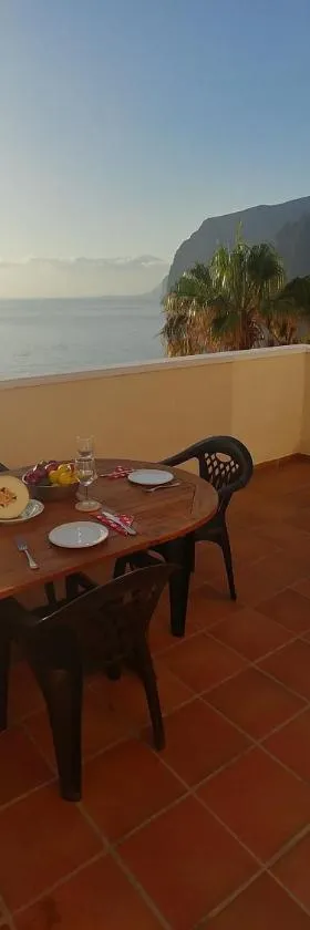 Vivienda Vacacional Los Gigantes，位于桑蒂亚戈德尔泰德的酒店