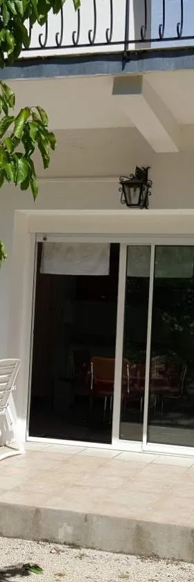 Villa Norica Studio，位于Bordezac的酒店