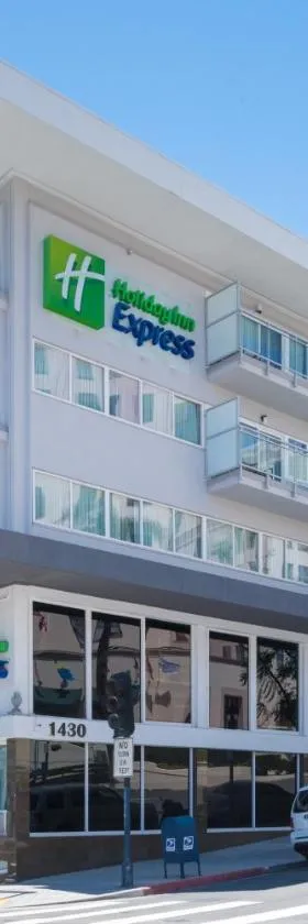 圣地亚哥市中心快捷假日酒店，位于圣地亚哥的酒店