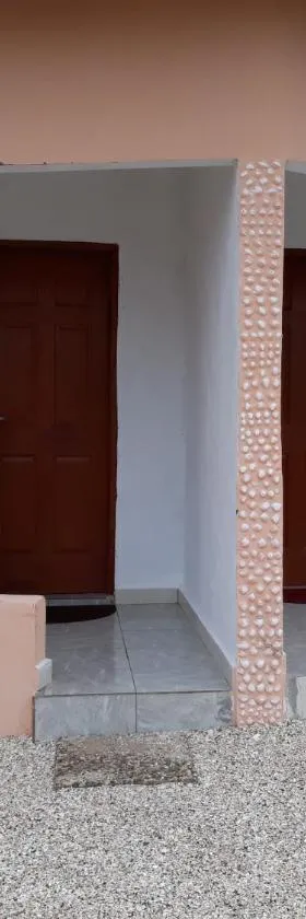 Kinkiliba Beach Lodge，位于Sanyang的酒店
