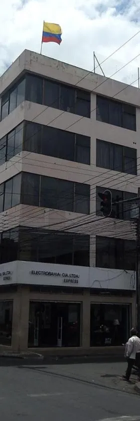 La Merced Plaza Hospedaje，位于里奥班巴的酒店