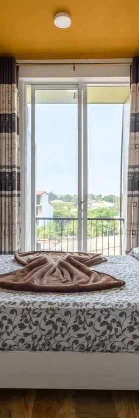 Amaze Residence luxury 2bedroom apartment 1，位于Boralesgamuwa的酒店