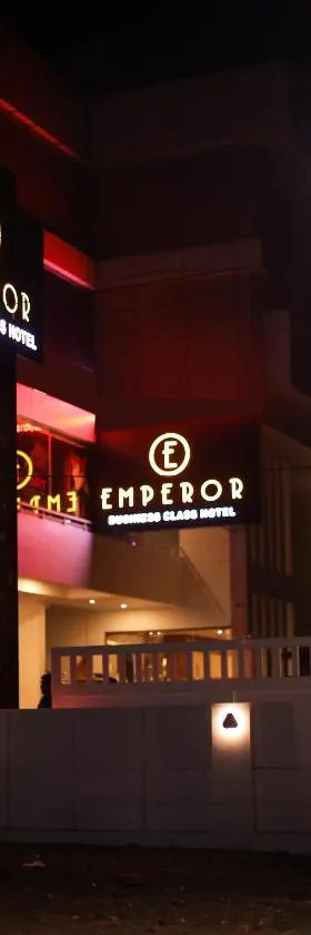 Hotel Emperor，位于坎努尔的酒店