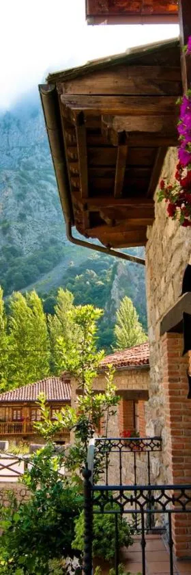 Posada La Cuadrona，位于拉埃米达的酒店