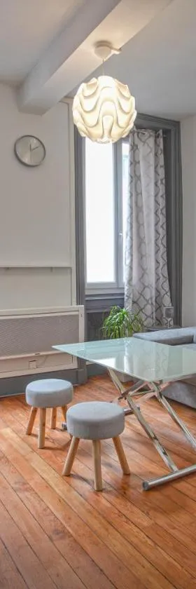 Studio Cosy Hotel de Ville，位于维也纳的酒店