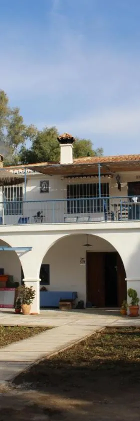 Cortijo el Puente，位于比纽埃拉的酒店