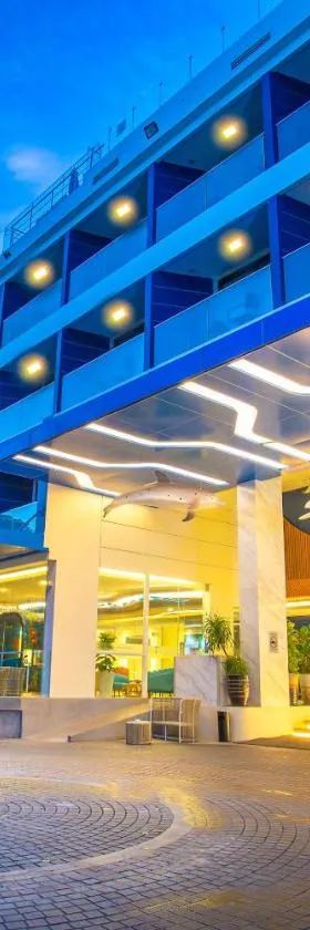 Hotel Clover Patong Phuket - SHA Plus，位于芭东海滩的酒店