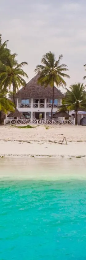 The African Paradise Beach Hotel，位于布韦朱的酒店
