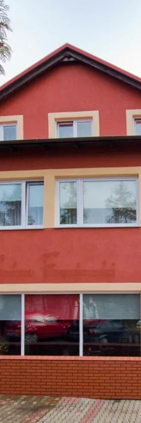 Hotel Gregor，位于Pszczółki的酒店