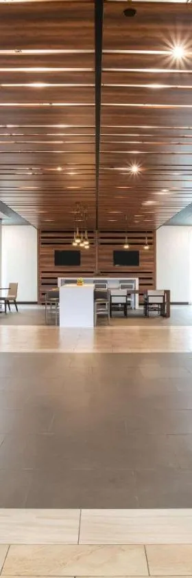 Wingate by Wyndham Denver Airport，位于丹佛的酒店