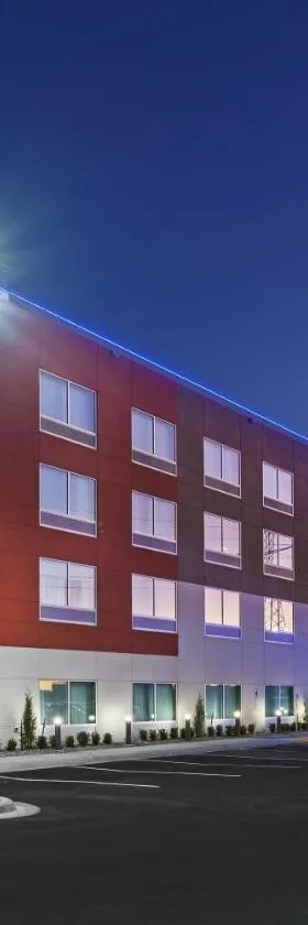 Holiday Inn Express & Suites - Tulsa Northeast - Owasso by IHG，位于Owasso的酒店