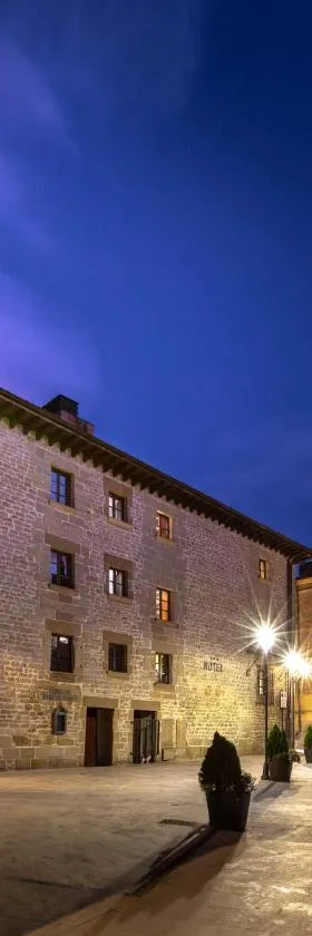 Palacio de Pujadas，位于比亚纳的酒店