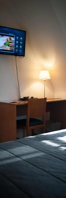 JFK Hotel Zelzate - Gent，位于泽尔扎特的酒店