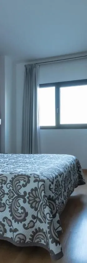 Hotel Abades Via Norte，位于米兰达德埃布罗的酒店