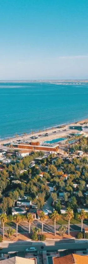 TAIGA Delta de l'Ebre，位于安波拉的酒店