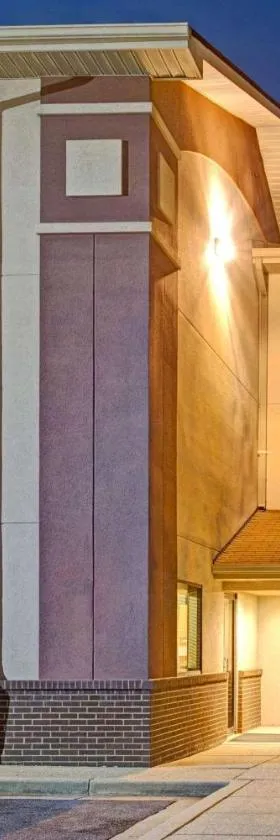 华盛顿特区大学园速8酒店，位于大学公园市的酒店