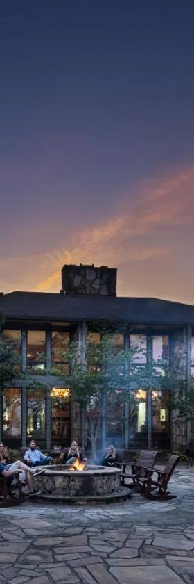 The Ridges Resort on Lake Chatuge，位于Young Harris的酒店