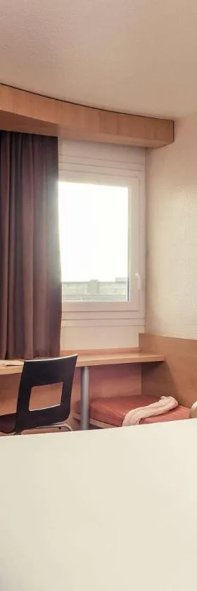 ibis Epinay sur Seine - Gennevilliers，位于塞纳河畔埃皮奈的酒店