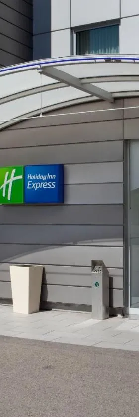 日内瓦机场快捷假日酒店，位于日内瓦的酒店