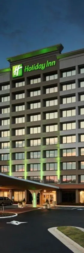亚历山德里亚西南艾森豪威尔大道假日酒店，位于亚历山德里亚的酒店