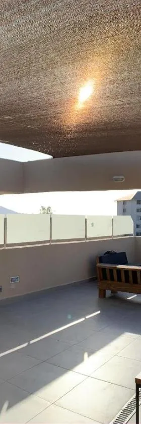 Departamento Familiar con Terraza Panorámica y a Pasos de la Playa en Punta Puyai，位于帕普多的酒店