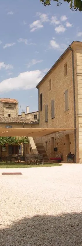 Domaine Saint Martin，位于Valliguières的酒店