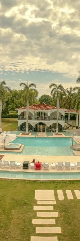 Arena de Santa Fe by Bernalo Hotels，位于圣菲德安蒂奥基亚的酒店