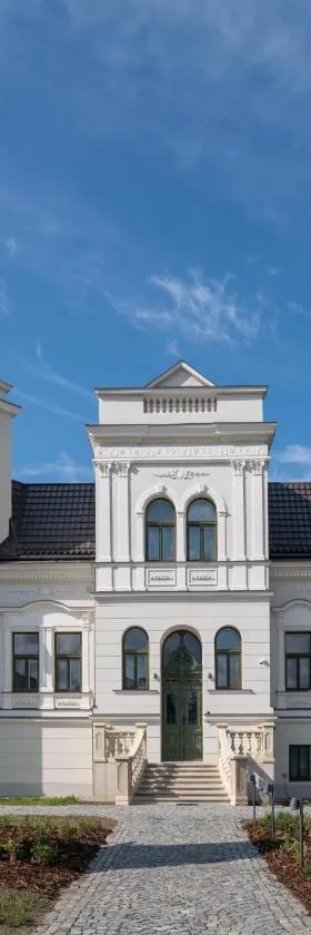 Villa Rosenaw，位于罗斯诺夫·波德·拉德霍斯滕的酒店