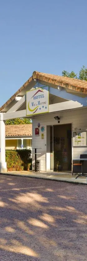 Logis Hôtel Val de Vienne，位于勒维雅昂的酒店