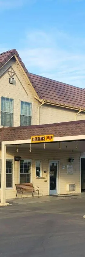 威利/ N.帕特森戴斯酒店，位于Westley的酒店