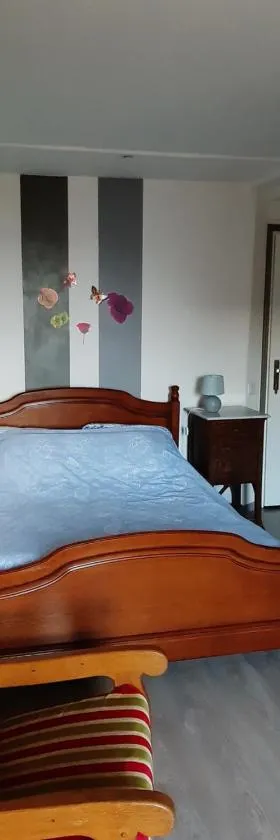 Chambre D'Hôtes avec petit Déjeuner，位于Remilly-les-Pothées的酒店