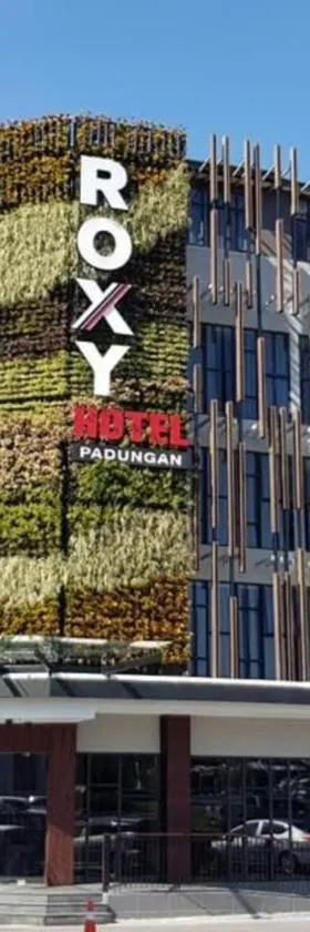 Roxy Hotel Padungan，位于古晋的酒店
