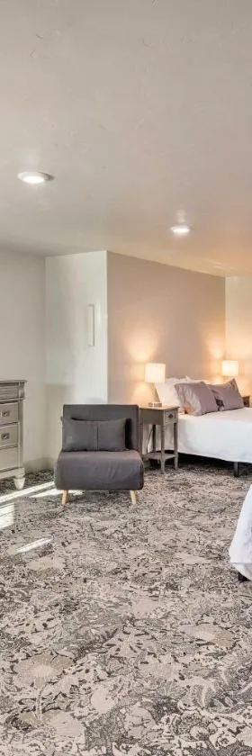 Anchorage Getaway with Mtn Views Less Than 5 Mi to Zoo!，位于安克雷奇的酒店