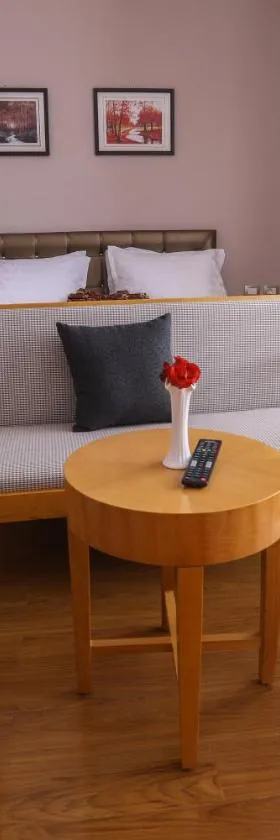 New Day Hotel，位于亚的斯亚贝巴的酒店