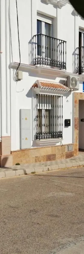Hostal PILAS ALCARAYÓN，位于皮拉斯的酒店