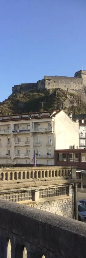 Hôtel Marquette，位于卢尔德的酒店