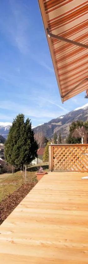Ferienhaus Sunseitn mit Ruhe und Unabhängigkeit，位于上韦拉赫的酒店