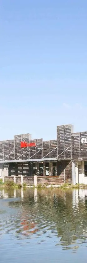 雅瑟龙/泰颂赫布尔格宜必思酒店，位于Jasseron的酒店