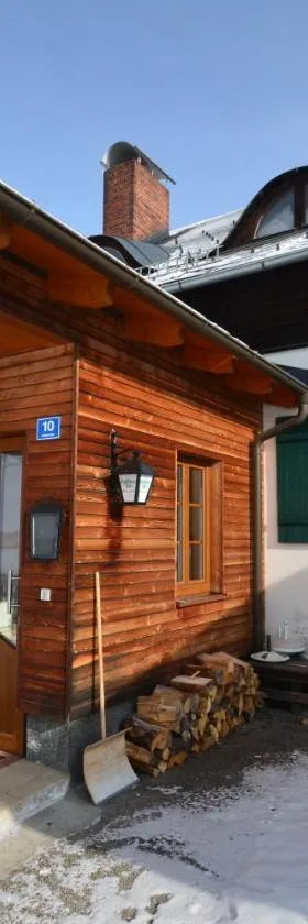 Viehberghütte，位于Sandl的酒店