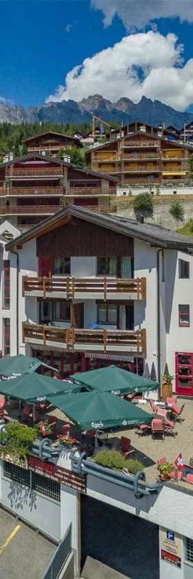 维克斯瓦莱酒店，位于奥瓦伦纳茨的酒店