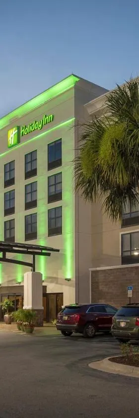 彭萨科拉大学区假日酒店，位于彭萨科拉的酒店