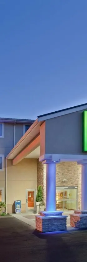 伯灵顿智选假日套房酒店，位于伯灵顿的酒店