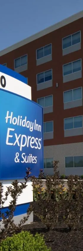 Holiday Inn Express & Suites - Cincinnati North - Liberty Way by IHG，位于西切斯特的酒店