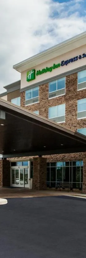 Holiday Inn Express & Suites Atlanta N - Woodstock by IHG，位于伍德斯托克的酒店