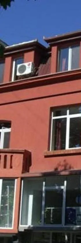 Family Hotel RUJETA Семеен Хотел РУЖЕТА - идеален център，位于Pavlikeni的酒店