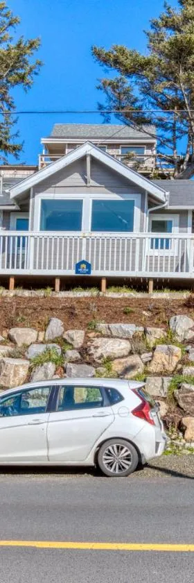 Oceanside Beach Bungalow，位于欧申赛德的酒店